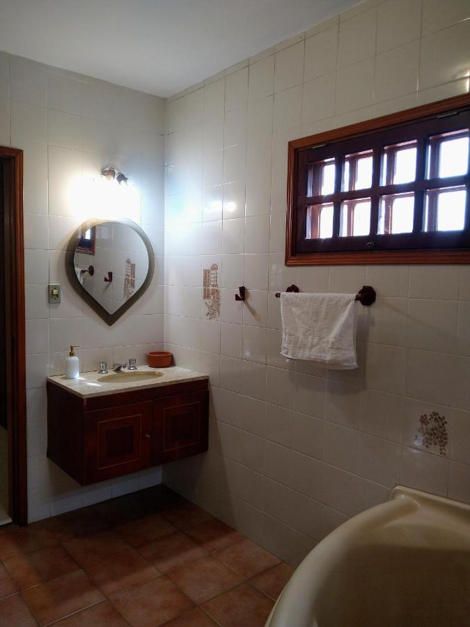 Casa Vista Lago Vitoria Regia Holambra Exterior photo